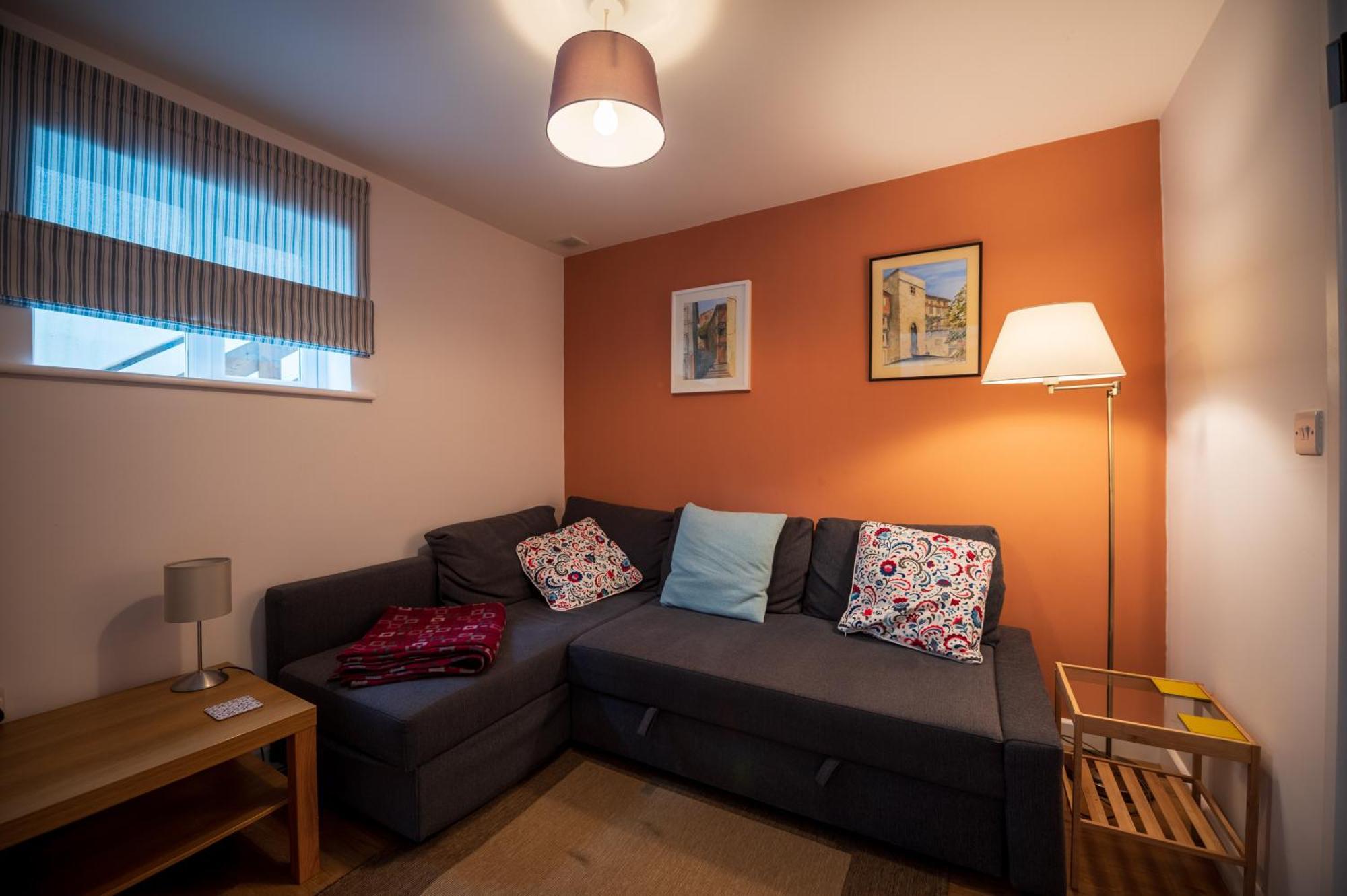 Riverside Bothy In Heart Of Scenic Harbour Village * Solva