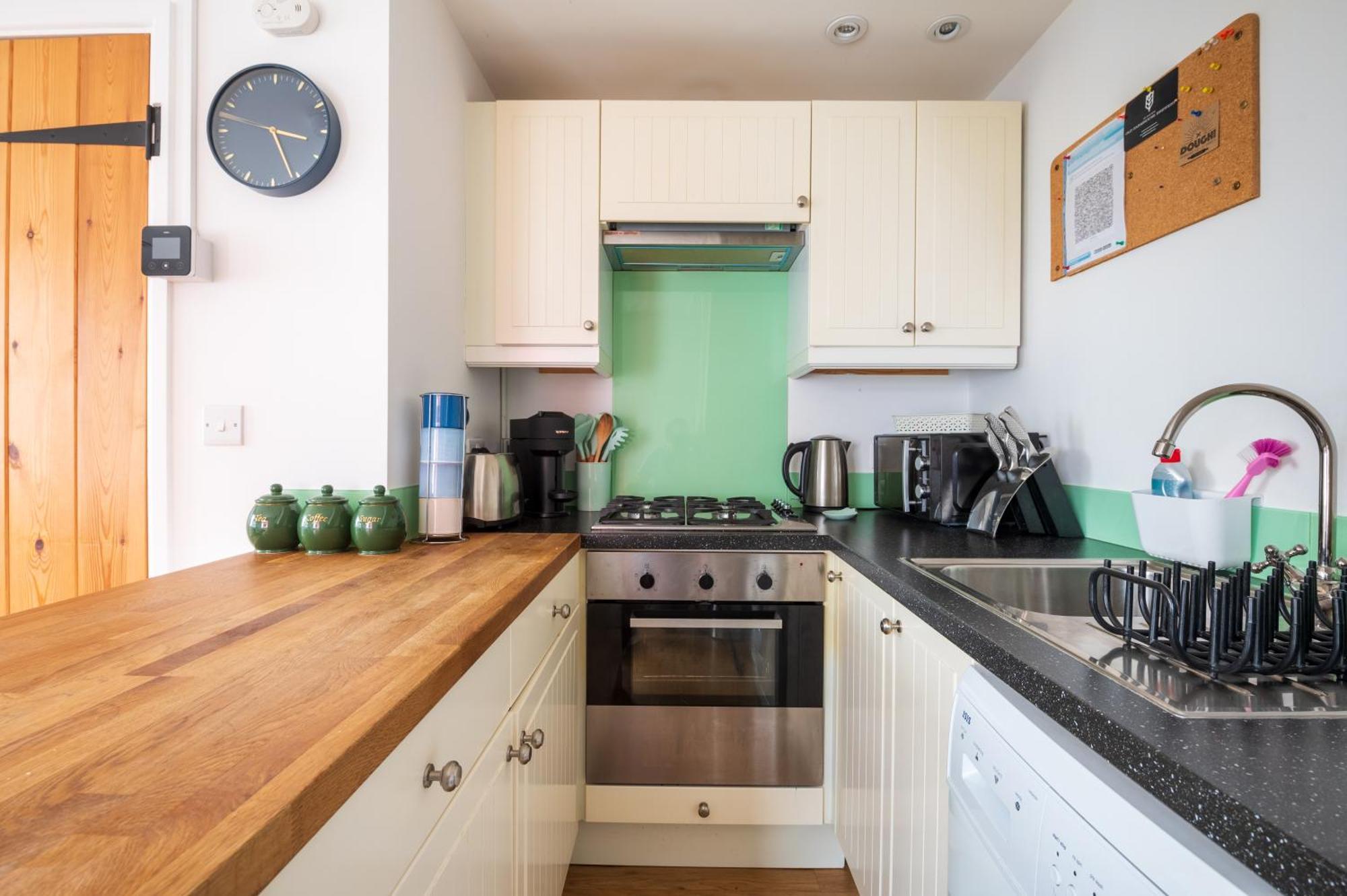Riverside Bothy In Heart Of Scenic Harbour Village Apartment Solva